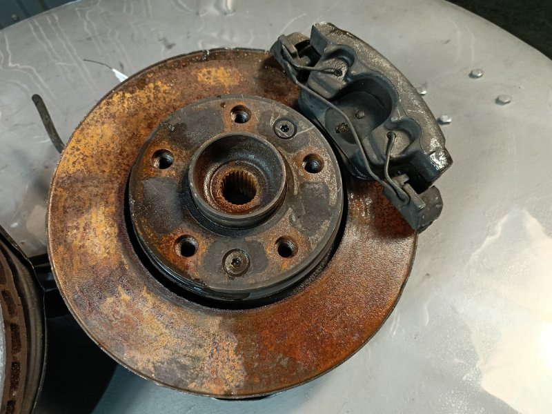 Кулак поворотный, 8000 рублей, Красноярск