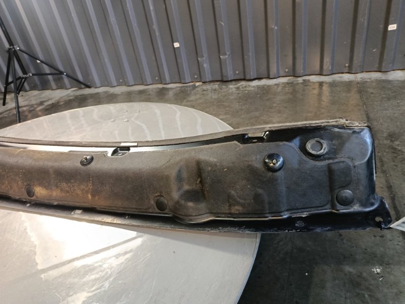 Решетка под лобовое стекло, 2000 рублей, Красноярск