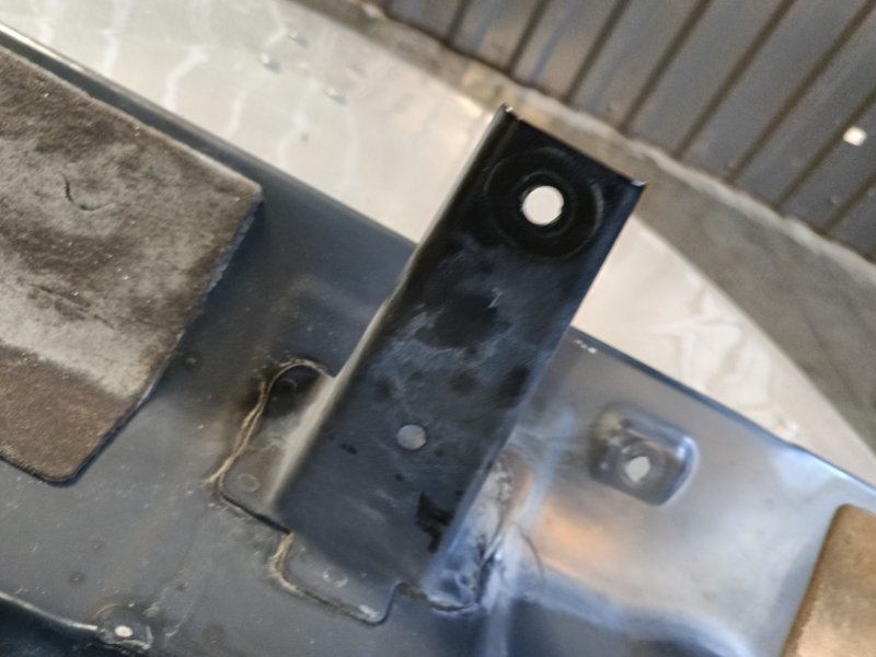 Решетка под лобовое стекло, 2000 рублей, Красноярск