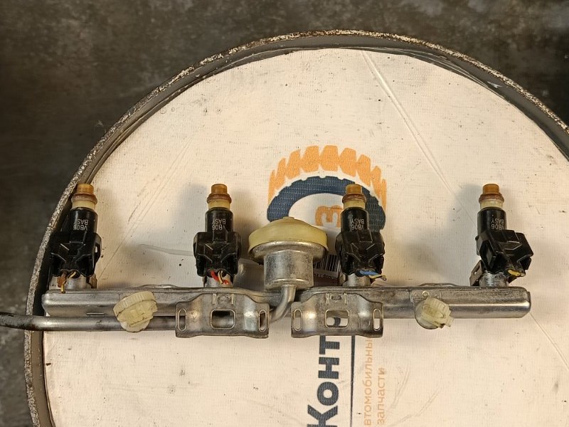 топливная рейка с форсунками, 800 рублей, Красноярск