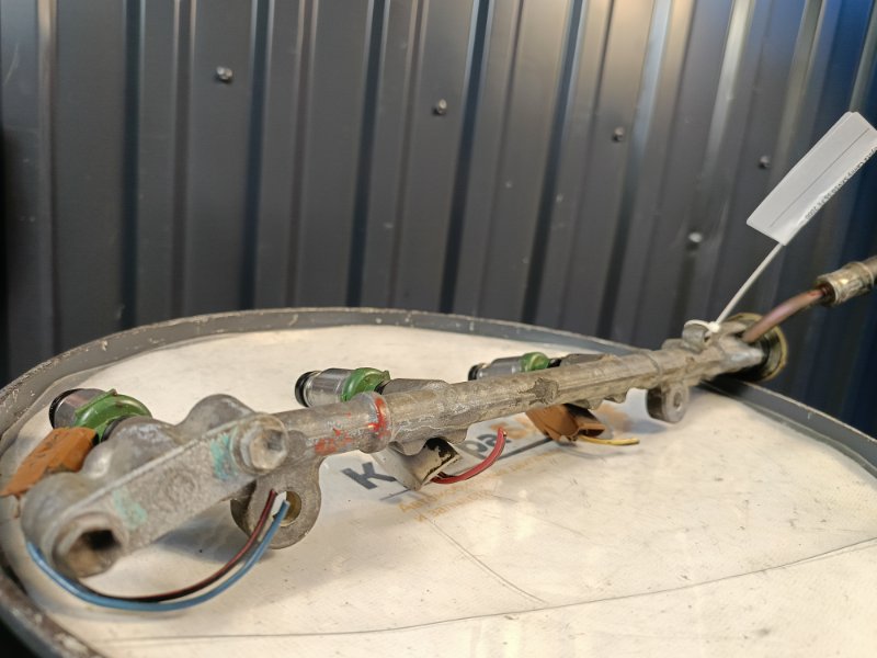 топливная рейка с форсунками, 7000 рублей, Красноярск