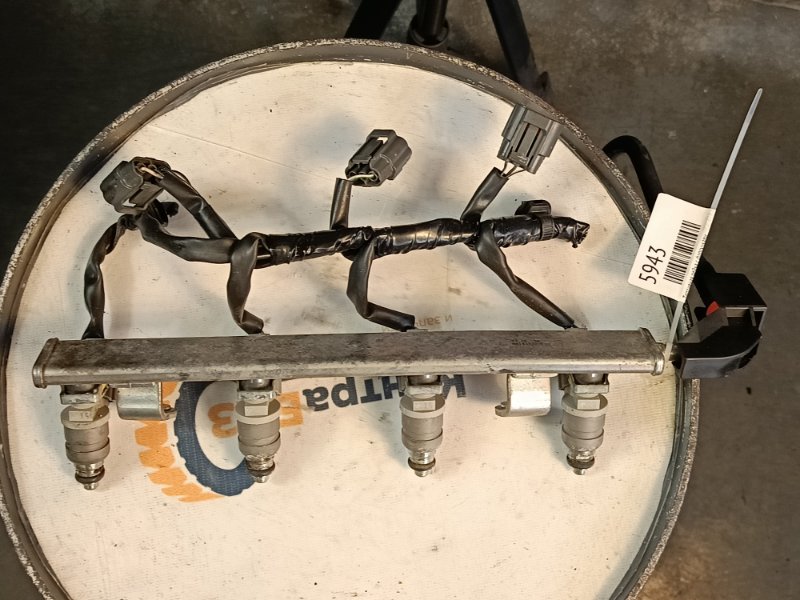 топливная рейка с форсунками, 2000 рублей, Красноярск