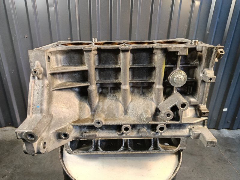 Блок цилиндров, 3000 рублей, Красноярск