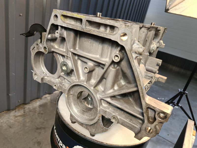 Блок цилиндров, 3000 рублей, Красноярск