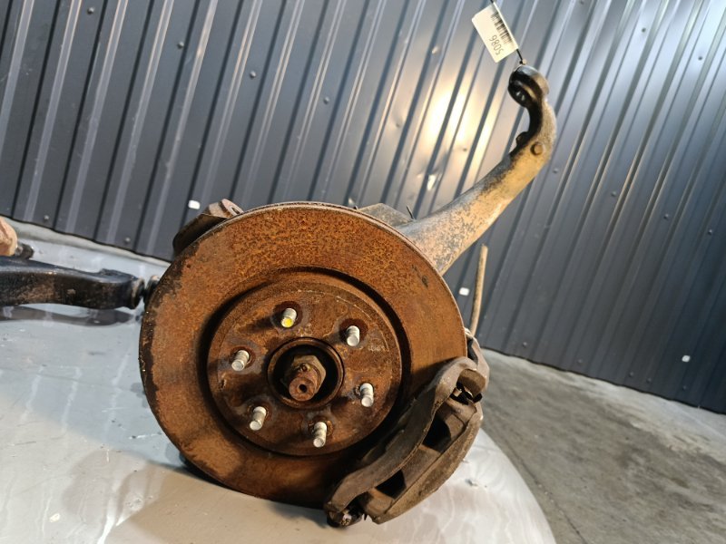 Кулак поворотный, 7500 рублей, Красноярск