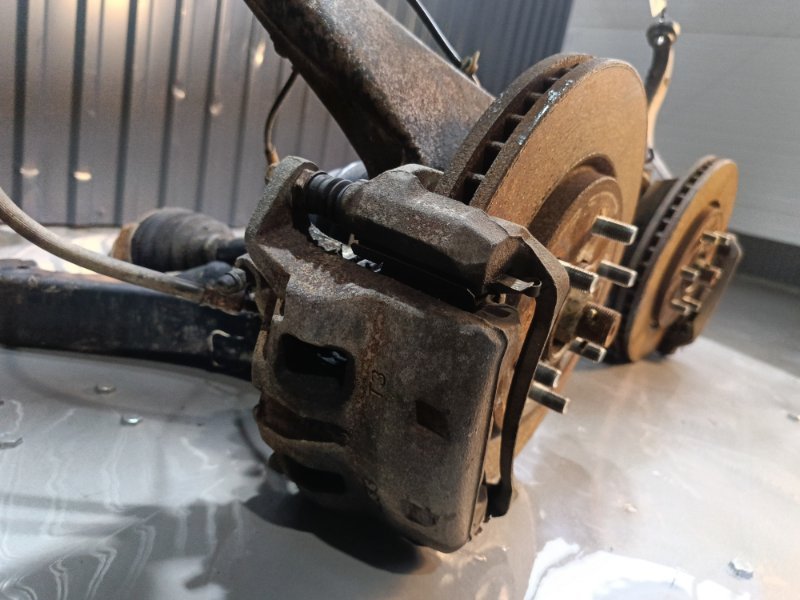 Кулак поворотный, 7500 рублей, Красноярск