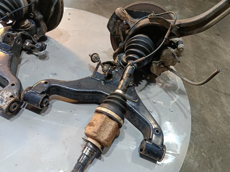 Кулак поворотный, 7500 рублей, Красноярск