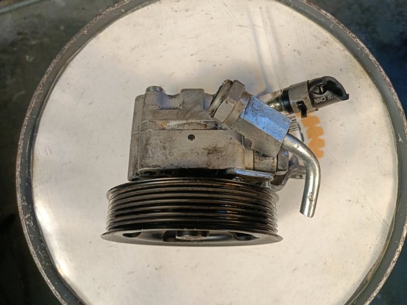 Насос гидроусилителя руля, 9000 рублей, Красноярск