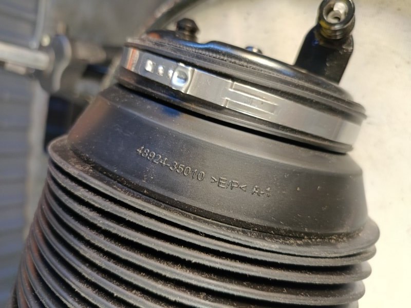 Подушка пневмоподвески, 7000 рублей, Красноярск