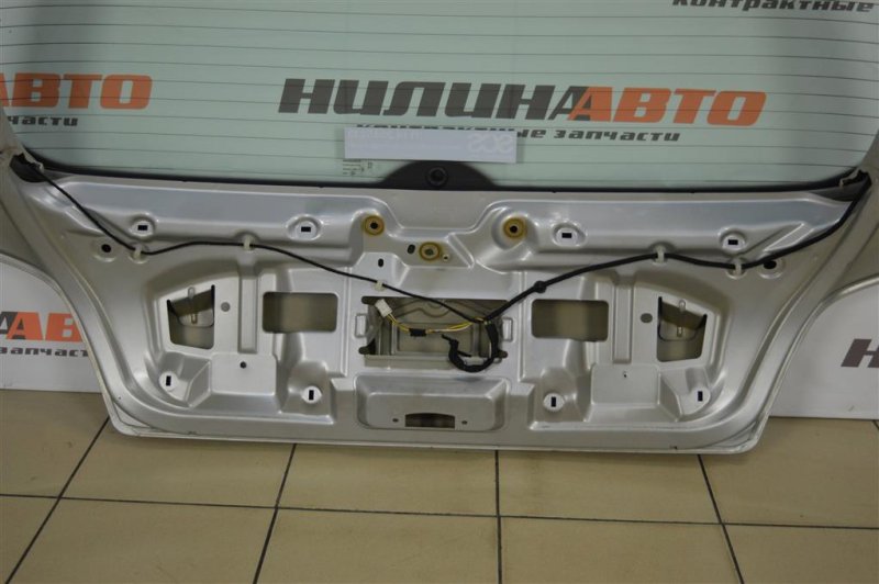 Крышка багажника, 3000 рублей, Москва