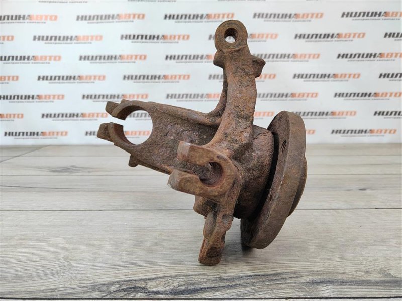 Кулак поворотный, 2000 рублей, Москва