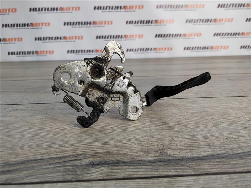 Замок капота, 500 рублей, Москва