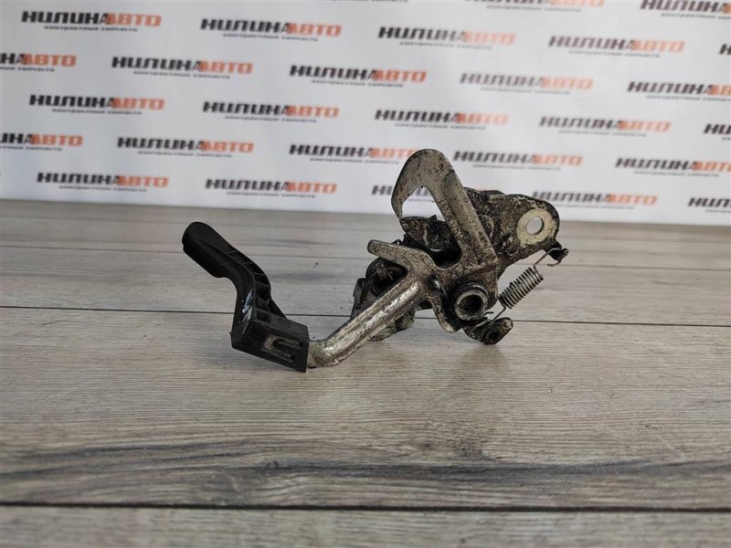 Замок капота, 500 рублей, Москва