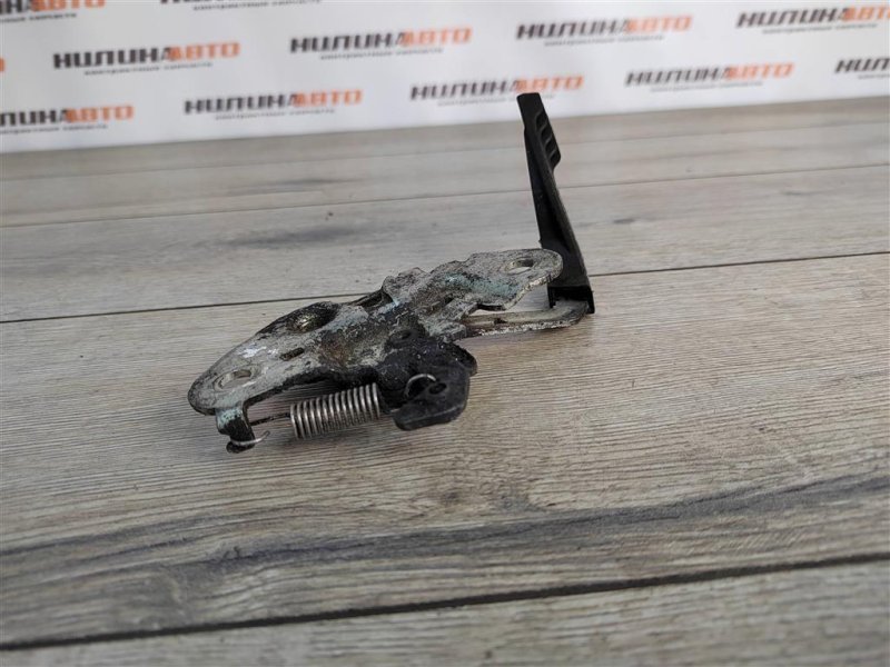 Замок капота, 500 рублей, Москва