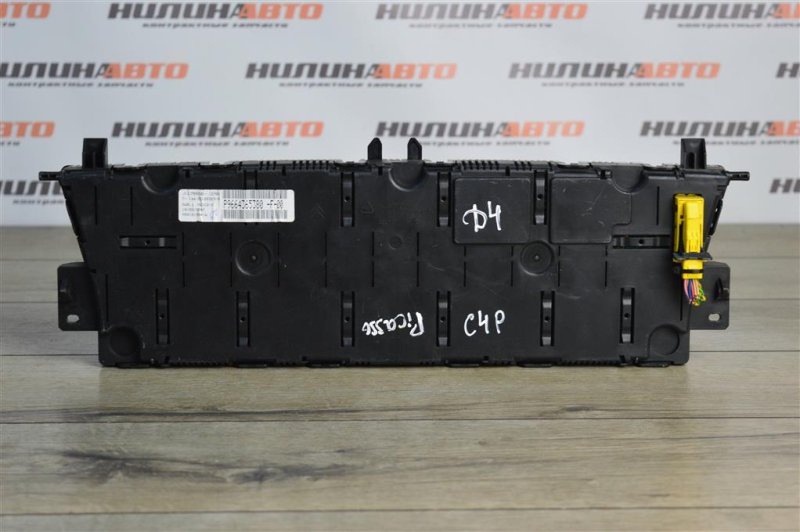 Панель приборов, 2800 рублей, Москва