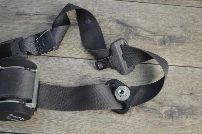 Ремень безопасности, 1000 рублей, Москва