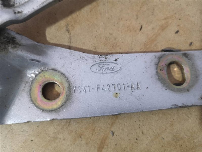 Петля крышки багажника, 1100 рублей, Севастополь