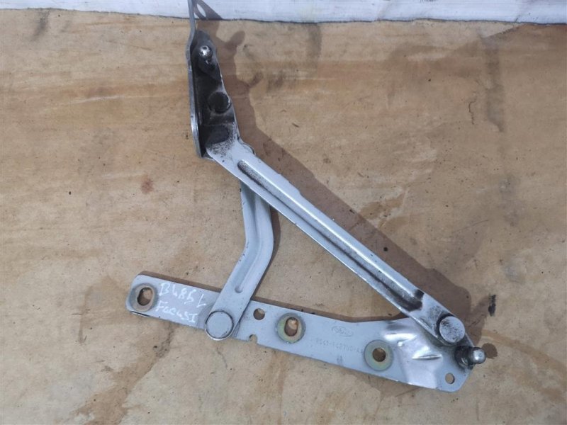 Петля крышки багажника, 1100 рублей, Севастополь