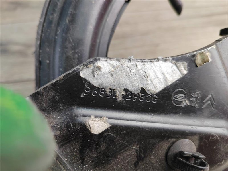 Петля крышки багажника, 500 рублей, Москва