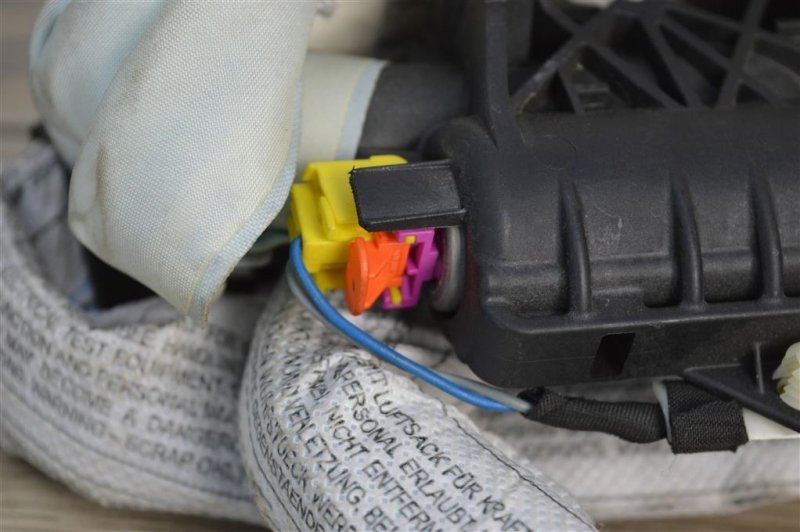 Подушка безопасности боковая, 700 рублей, Москва