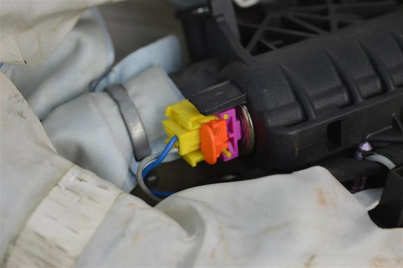 Подушка безопасности боковая, 700 рублей, Москва