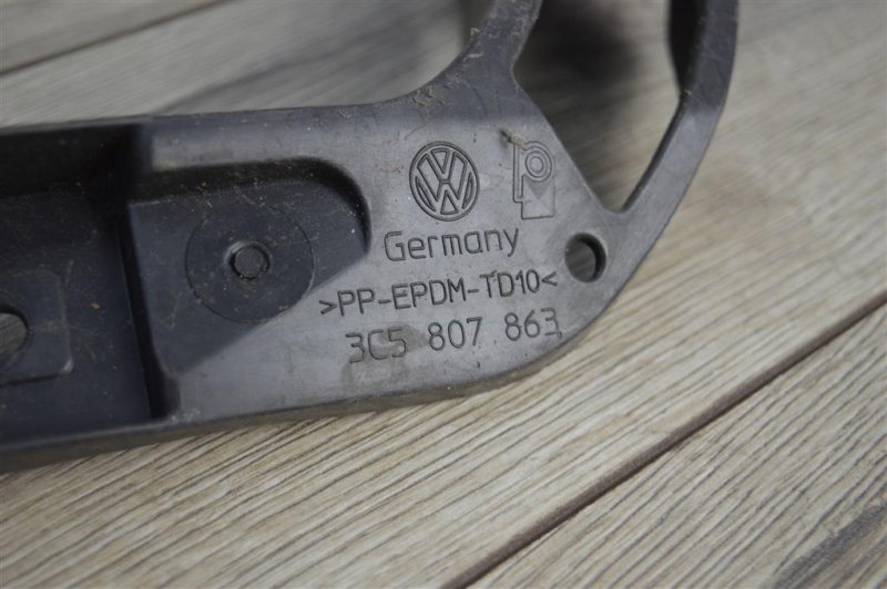 Кронштейн бампера центральный, 400 рублей, Москва