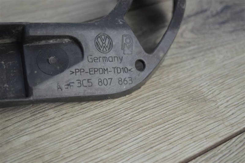 Кронштейн бампера центральный, 400 рублей, Москва