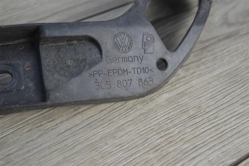 Кронштейн бампера центральный, 400 рублей, Москва