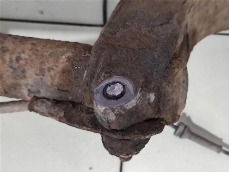 Кулак поворотный, 5100 рублей, Севастополь