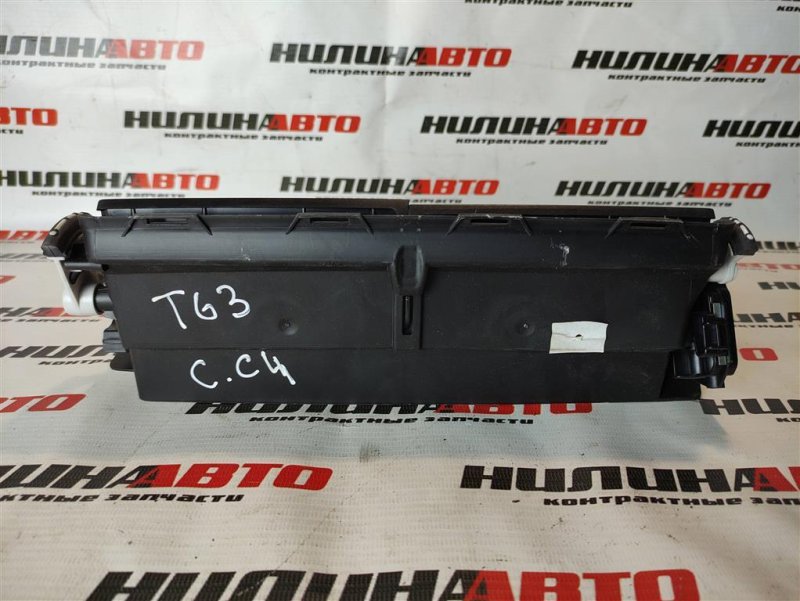 Дефлектор в торпедо центральный, 1000 рублей, Севастополь