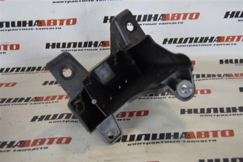 Направляющая заднего бампера, 800 рублей, Севастополь