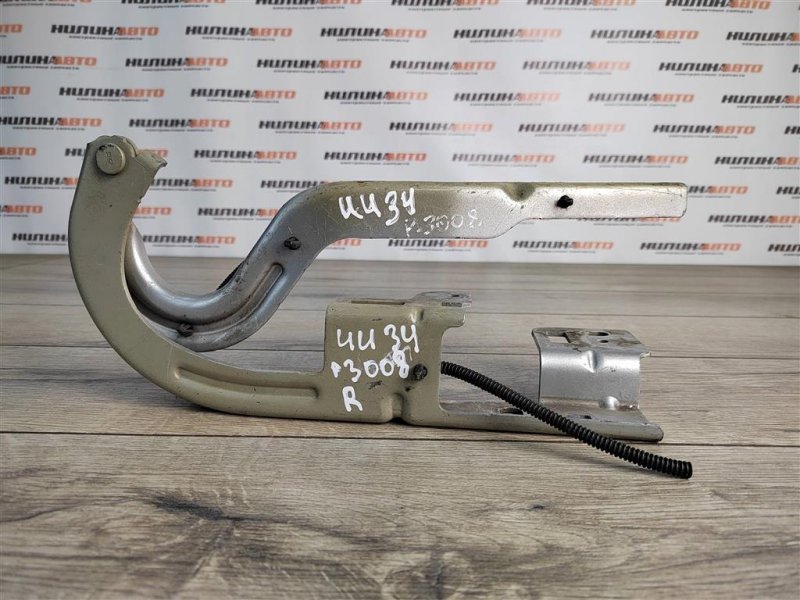 Петля капота, 800 рублей, Москва