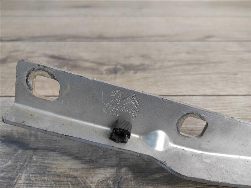 Петля капота, 800 рублей, Москва