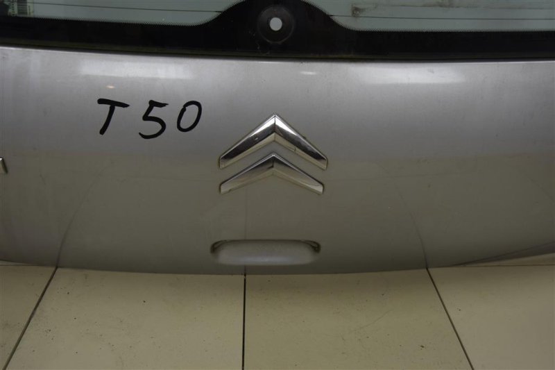 Крышка багажника, 5000 рублей, Севастополь