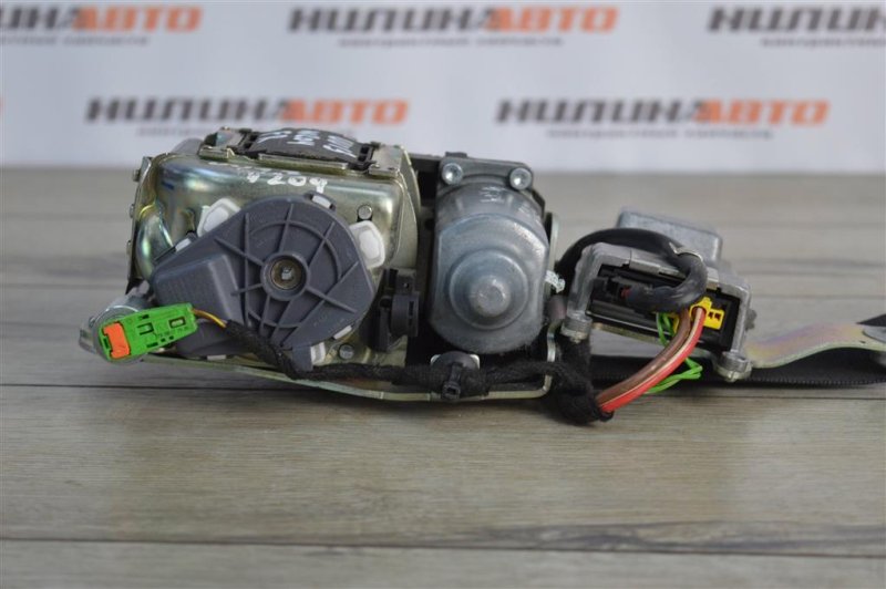 Ремень безопасности, 2000 рублей, Москва