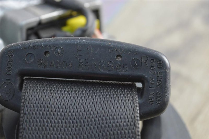 Ремень безопасности, 2000 рублей, Москва