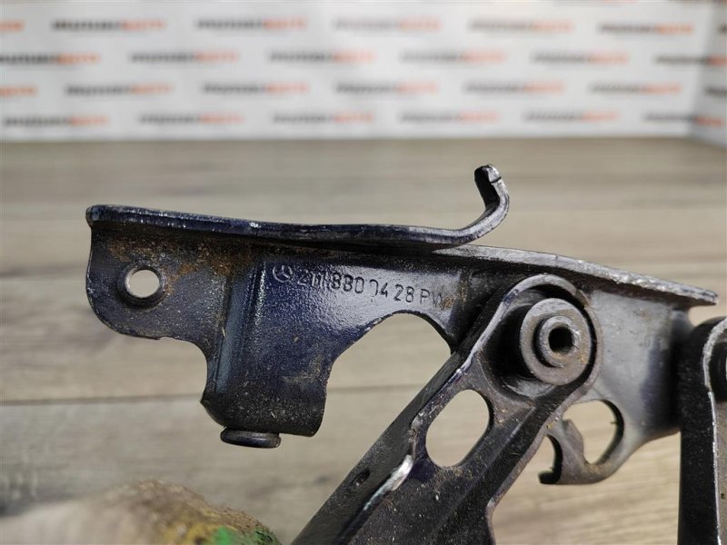 Петля капота, 400 рублей, Москва