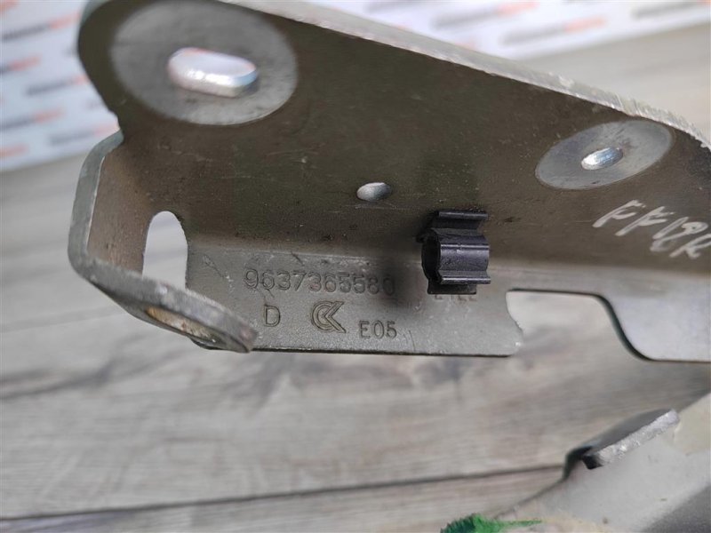 Петля капота, 400 рублей, Москва