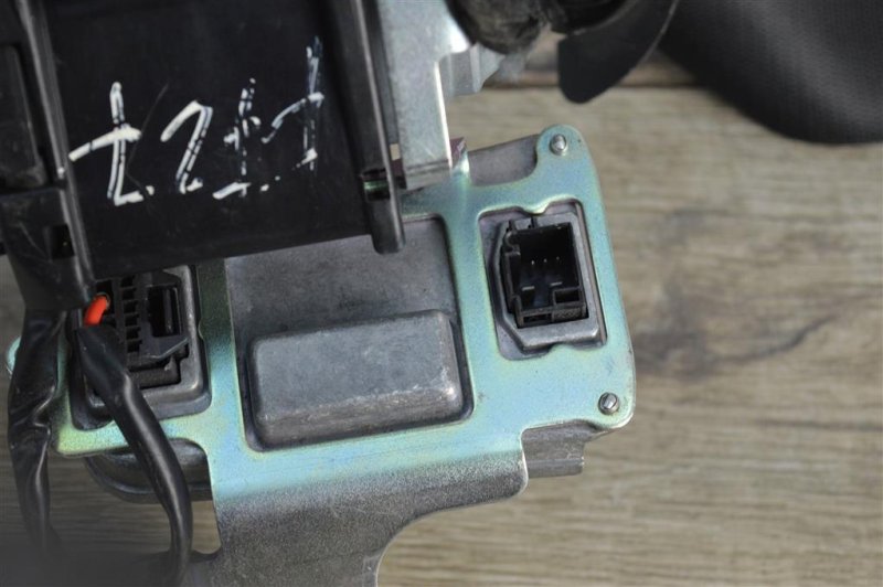 Ремень безопасности, 2000 рублей, Москва