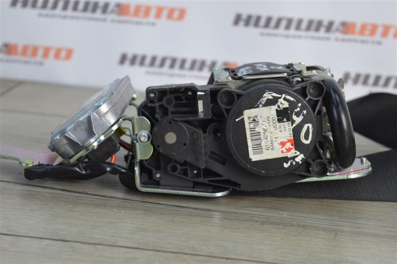 Ремень безопасности, 2000 рублей, Москва