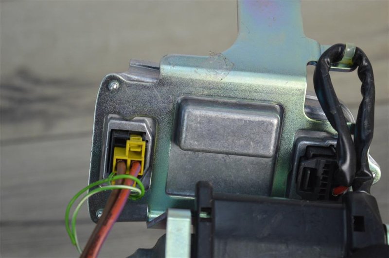 Ремень безопасности, 2000 рублей, Москва