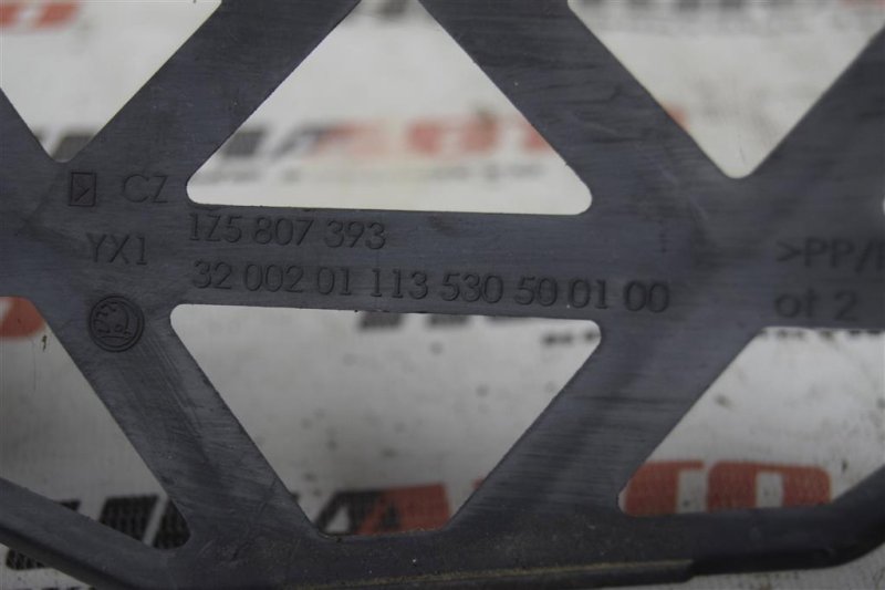 Направляющая заднего бампера, 300 рублей, Севастополь