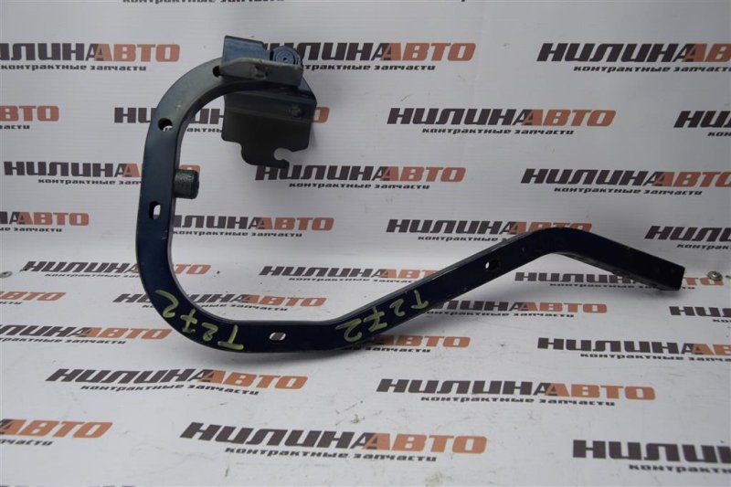 Петля крышки багажника, 1000 рублей, Севастополь