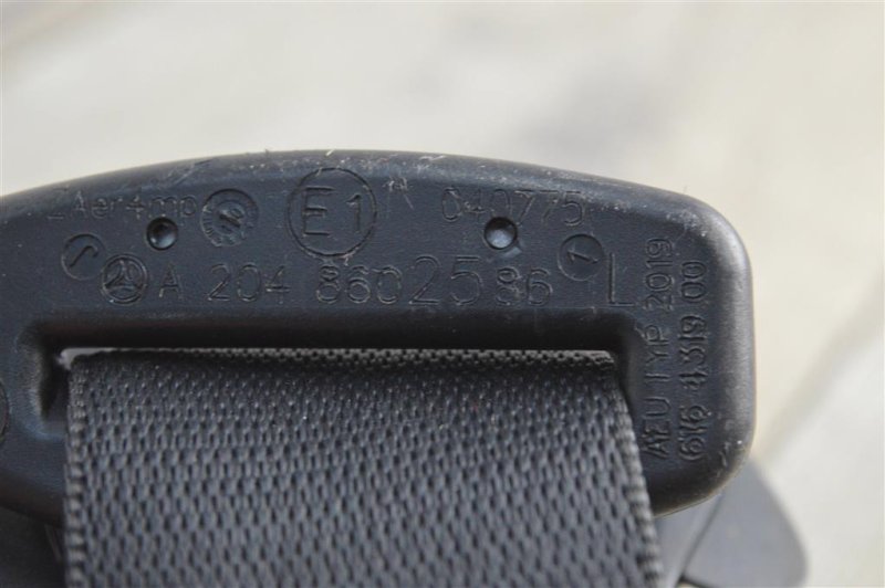 Ремень безопасности, 2000 рублей, Москва