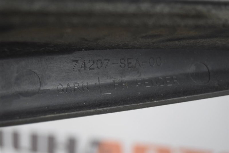 Накладка крыла, 1100 рублей, Севастополь