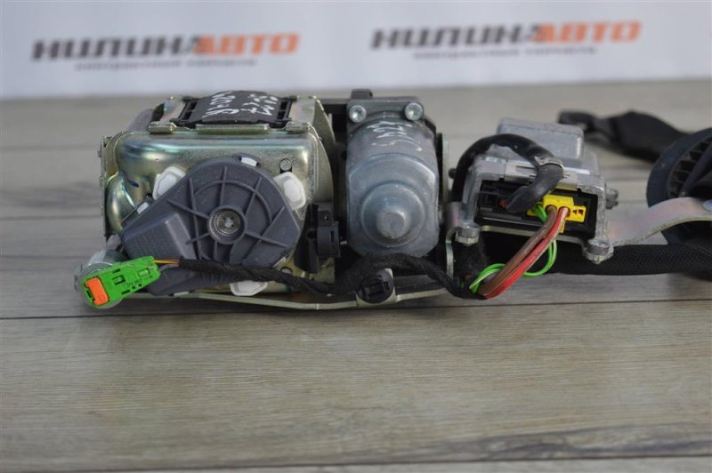 Ремень безопасности, 2000 рублей, Москва