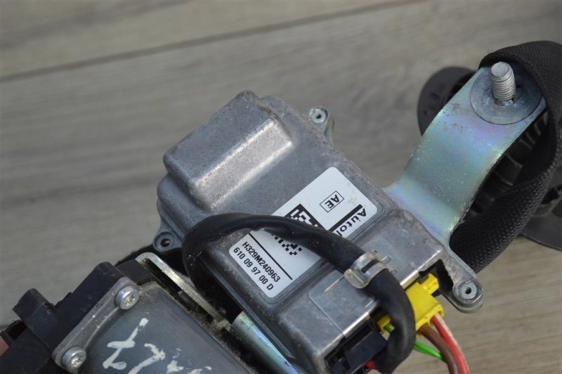 Ремень безопасности, 2000 рублей, Москва