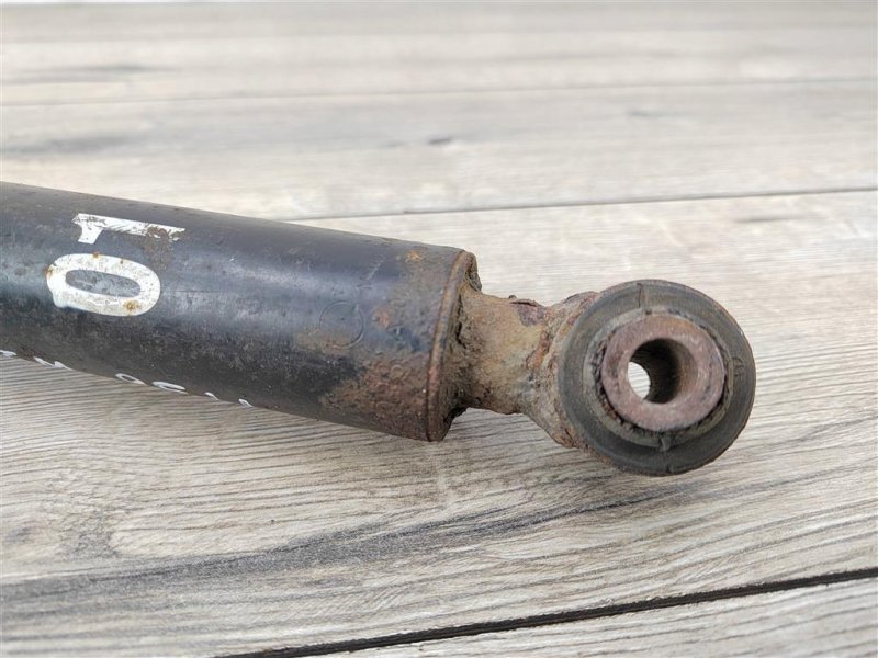 Амортизатор, 1500 рублей, Москва