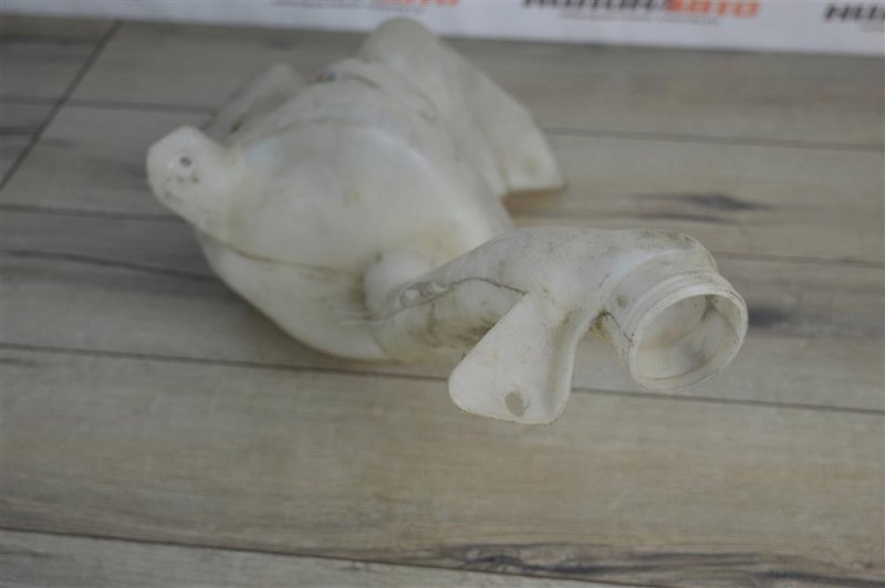 Бачок омывателя, 500 рублей, Москва