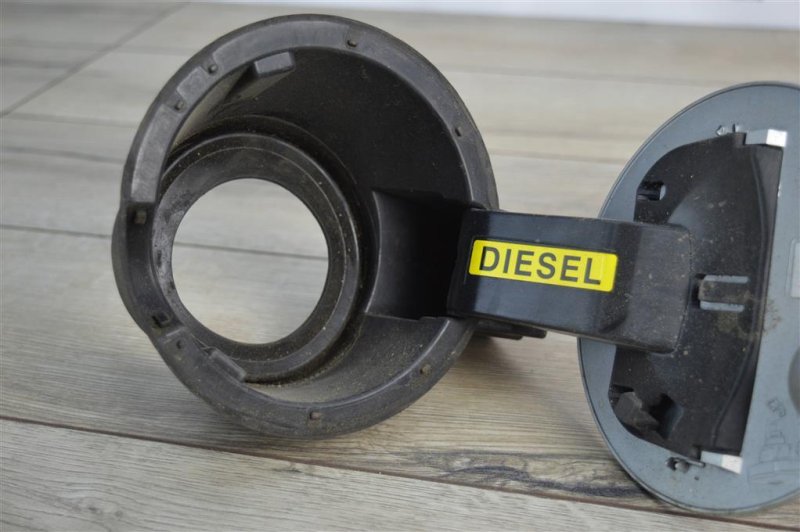 Лючок топливного бака, 500 рублей, Москва